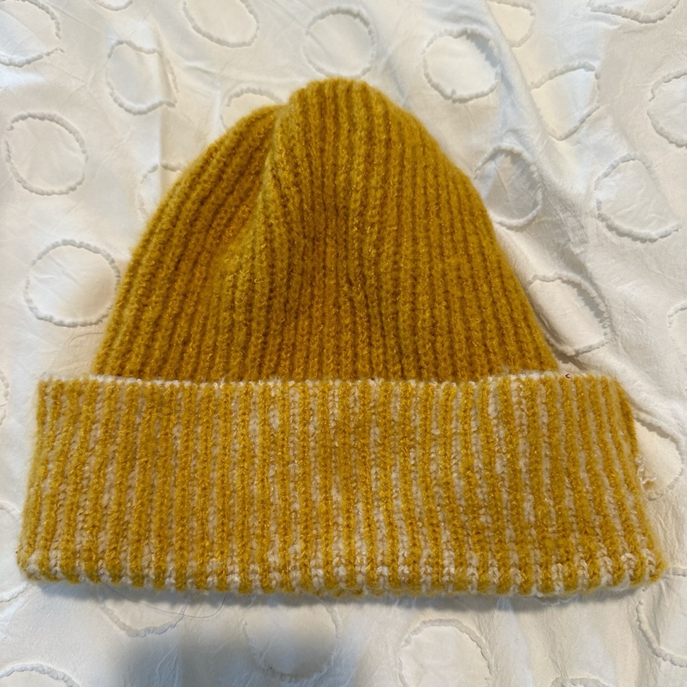 Urban outfitters yellow wool beanie